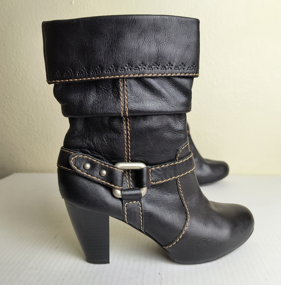 Fossil Size 8 Black Heeled Motorcycle Boots Chunky Heel Contrasting Stitching